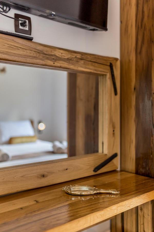 Villa Grey Stone Gata Екстериор снимка